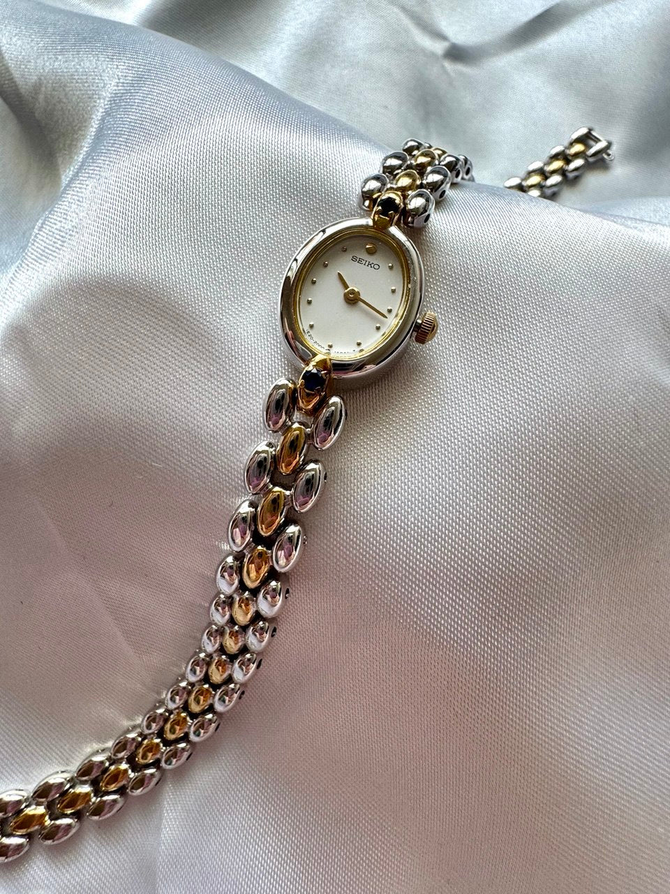 SEIKO Vintage Oval Dial Two-Toned Gold & Steel Sapphire Studded Ladies Quartz Watch
