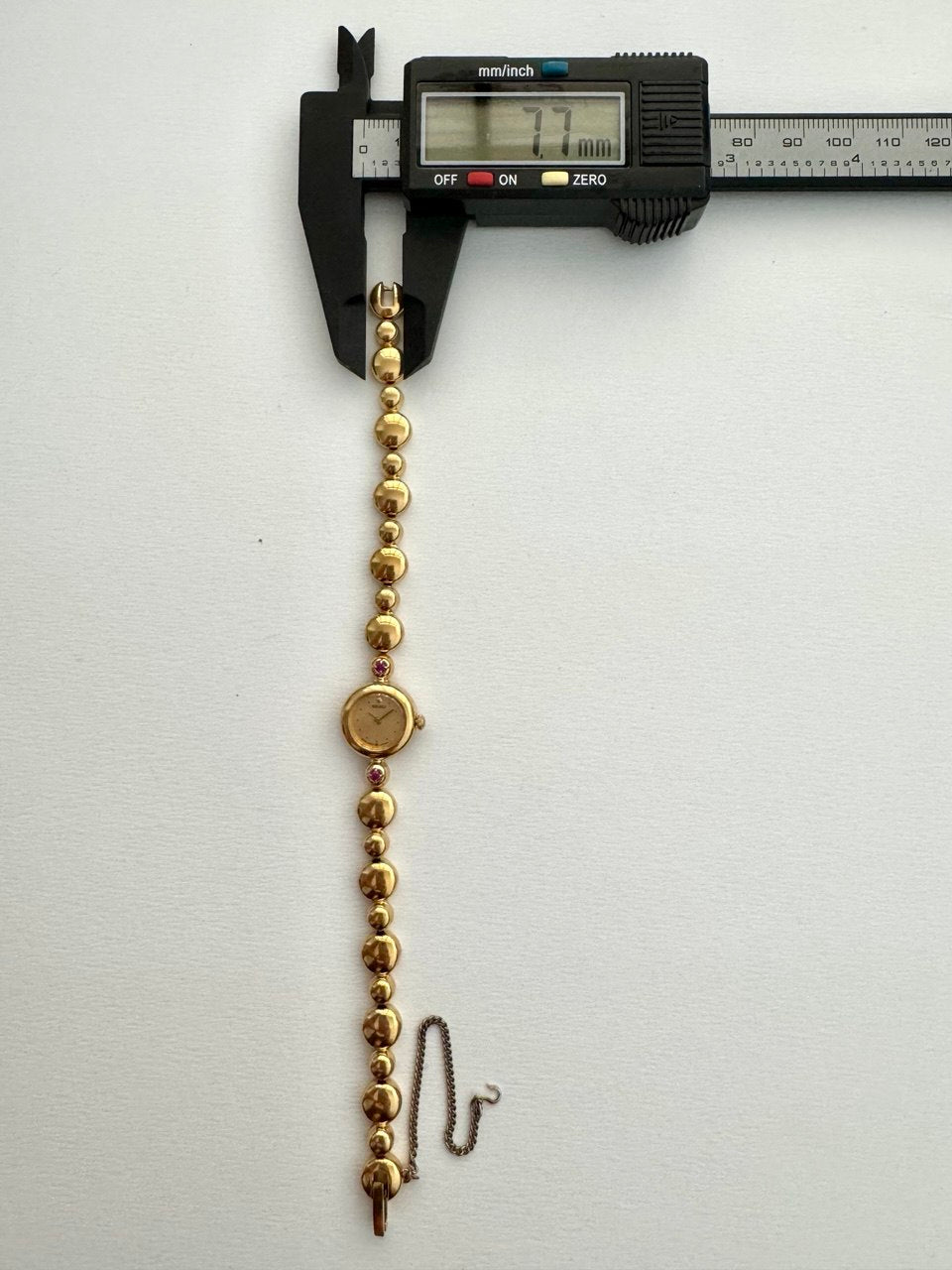 SEIKO Vintage Gold Tone Beaded Bracelet Ruby Studded Quartz Ladies Watch