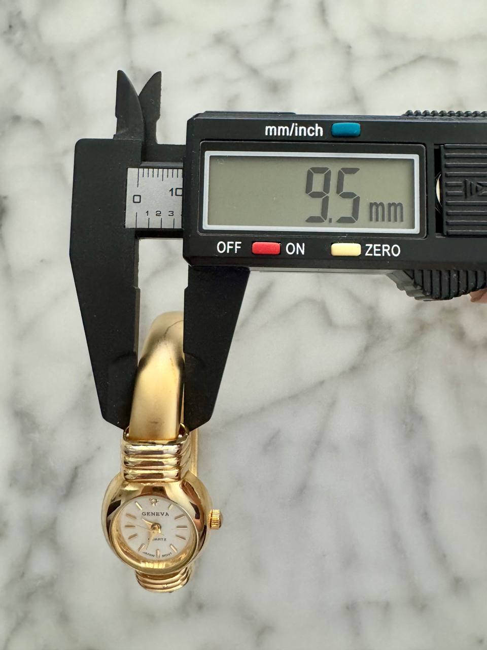 GENEVA Gold Bangle Oval Quartz Ladies Vintage Watch