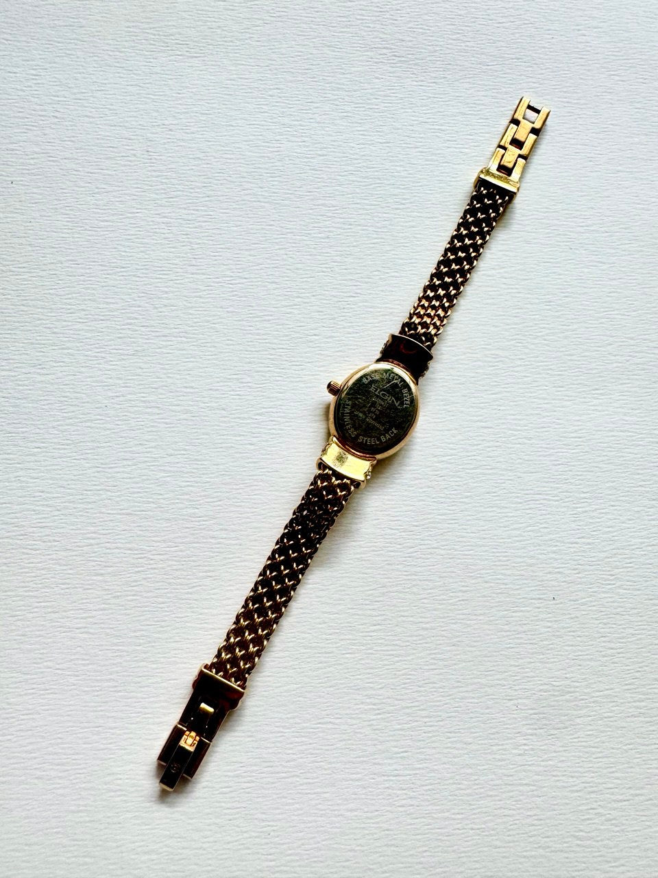 ELGIN “The Starlet” 1990s Gold-Tone Mesh Diamond-Accented Oval Face Quartz Bracelet Watch