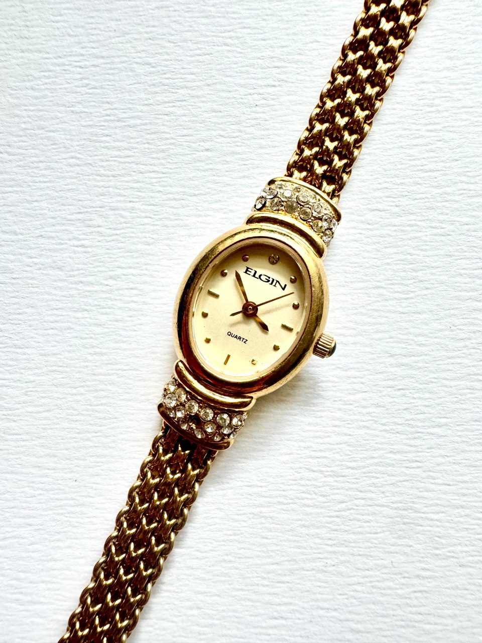 ELGIN “The Starlet” 1990s Gold-Tone Mesh Diamond-Accented Oval Face Quartz Bracelet Watch