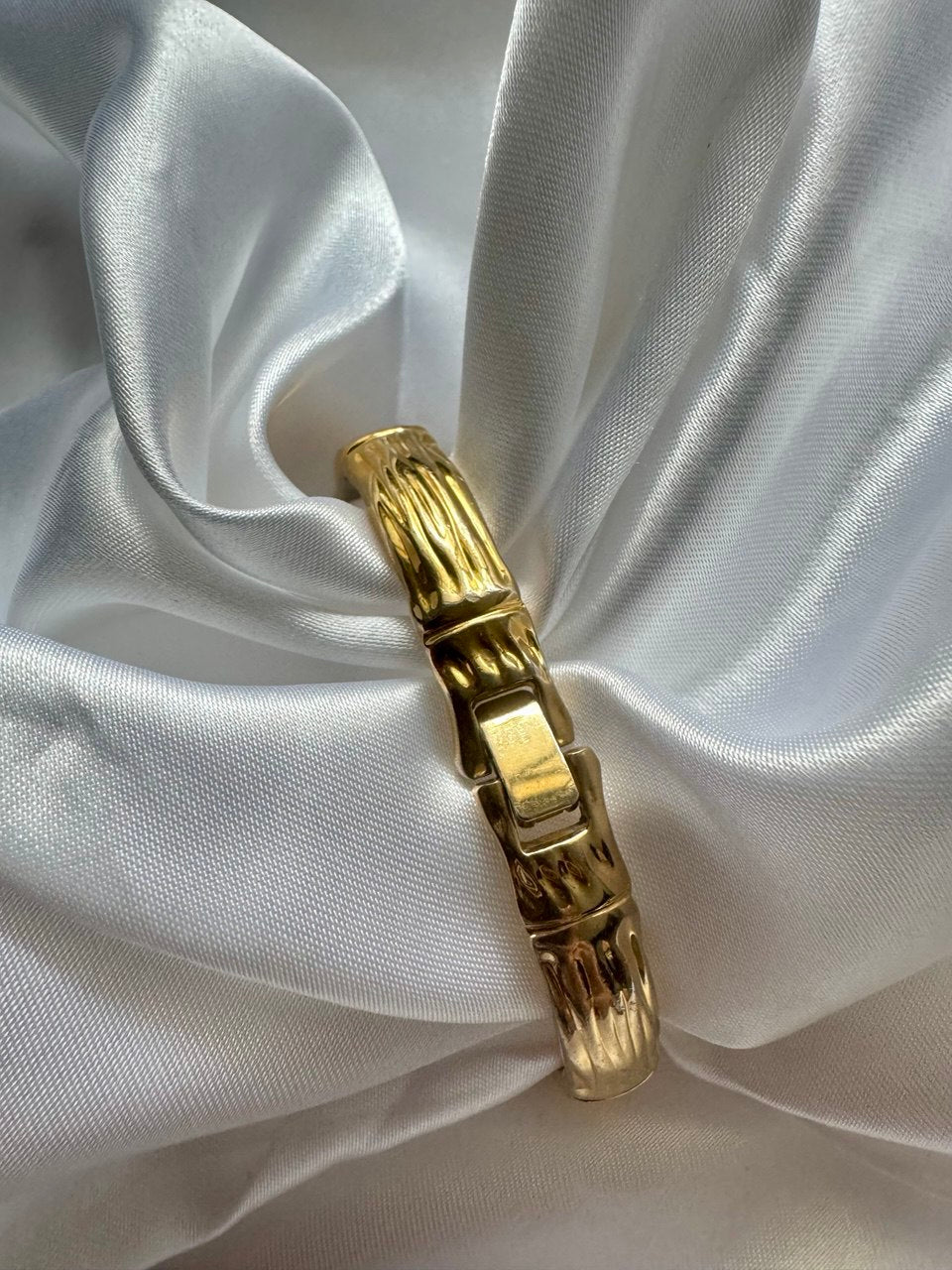 CITIZEN “The Empress” 1990s Gold-Tone Oval Face Quartz Bamboo Bangle Watch
