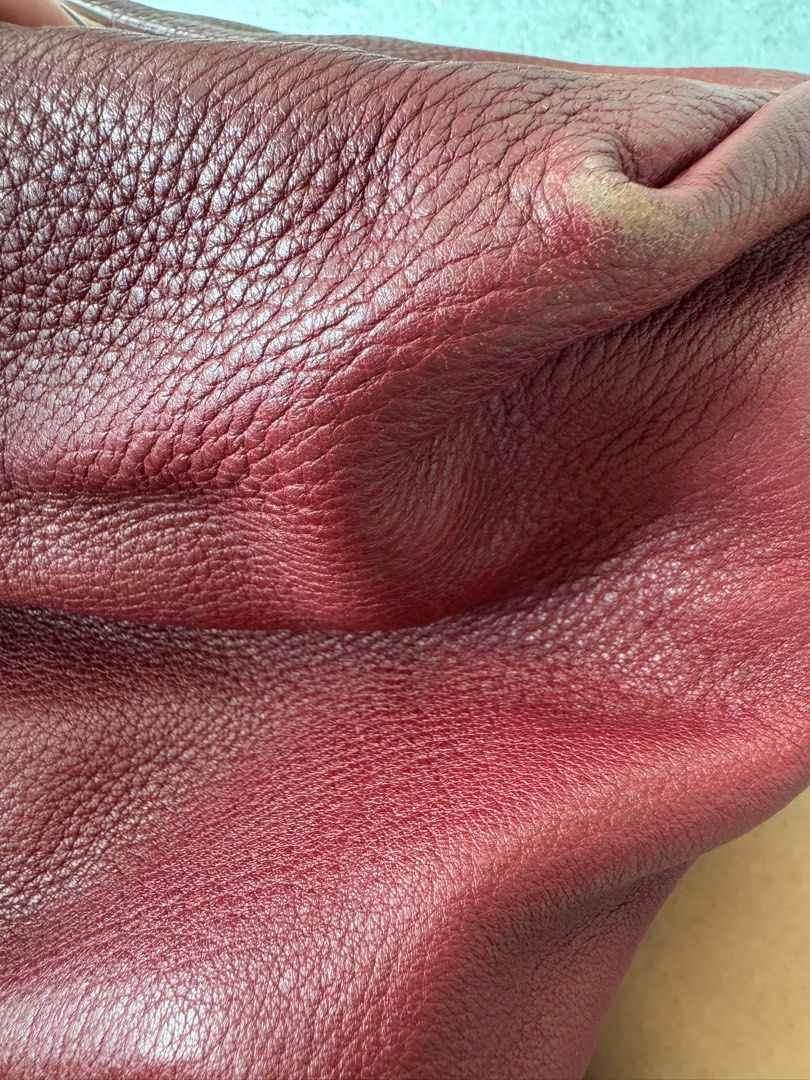 PRADA Vitello Phenix Tote Bag in Maroon