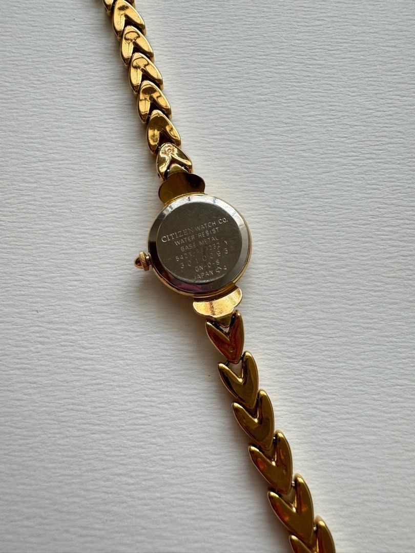 CITIZEN Chere Vintage Heart Bracelet Ladies Gold-tone Watch