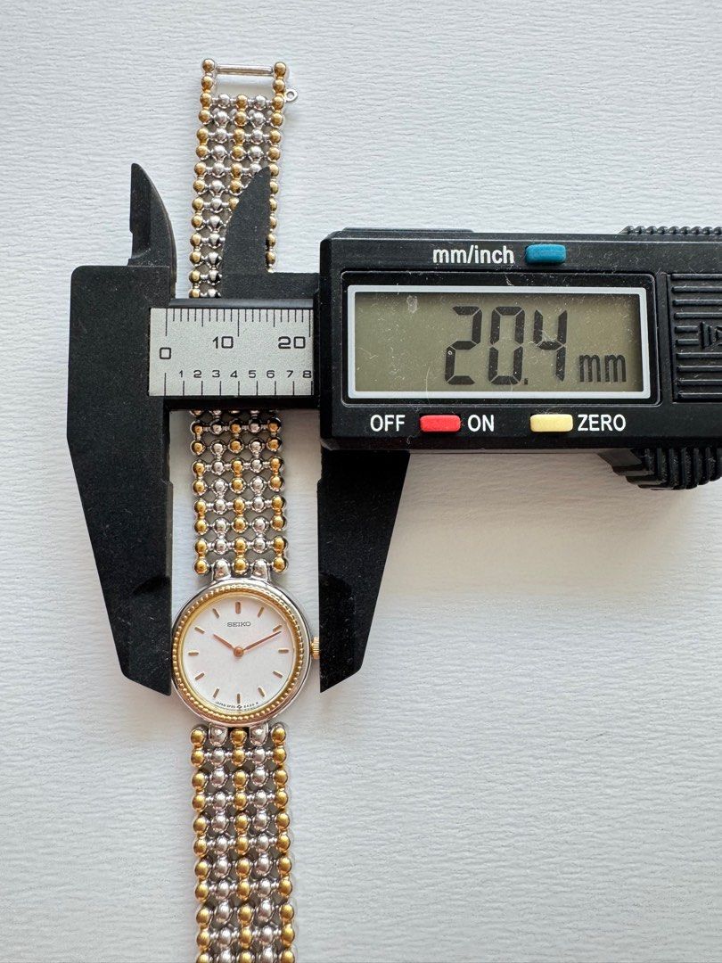 Vintage SEIKO Two-tone Silver and Gold Beaded Ladies Wrist Watch