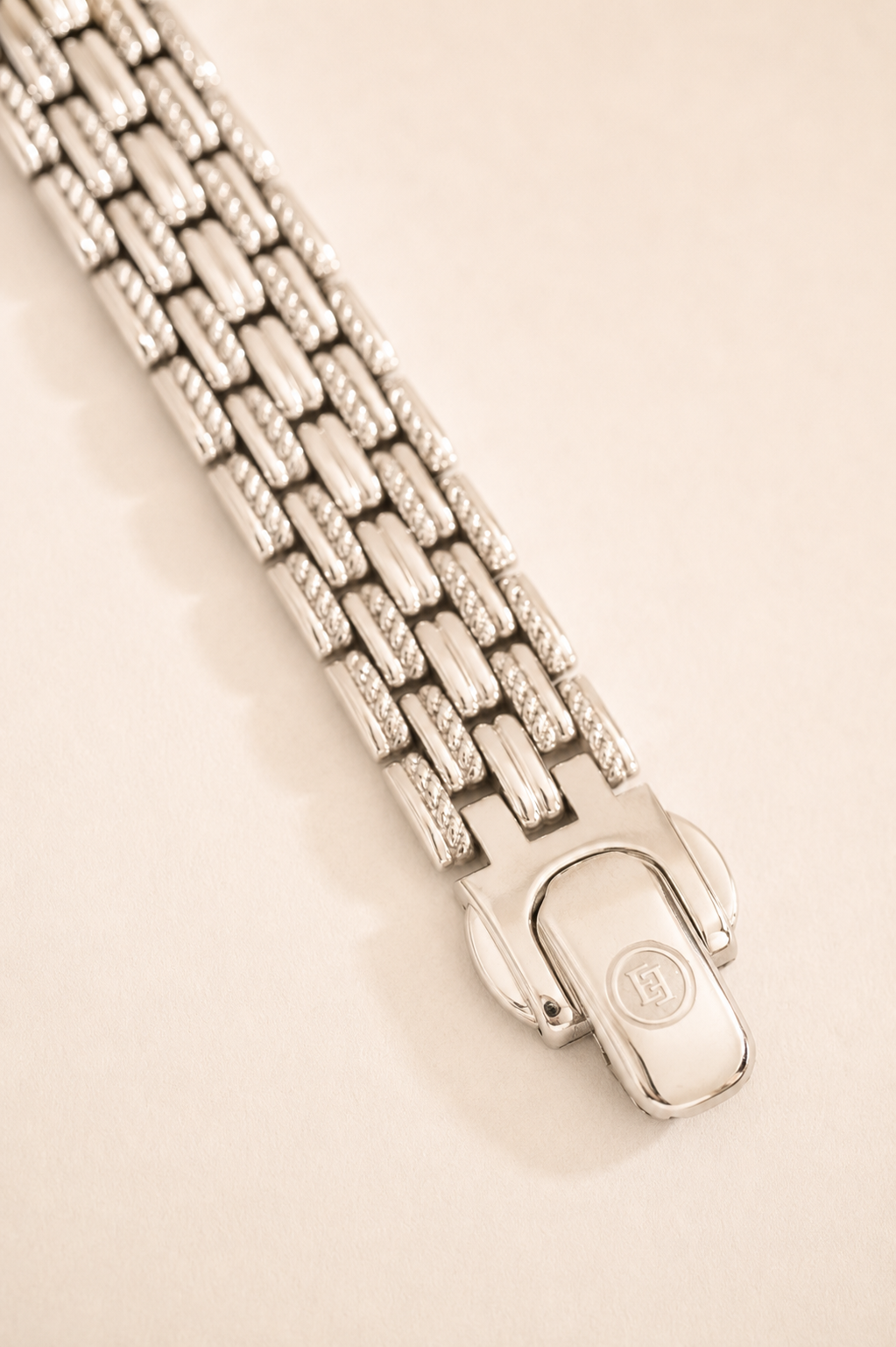 CITIZEN Exceed Vintage Ladies Silver-Tone Bracelet Watch with Diamante Face and Link Bracelet 1990s