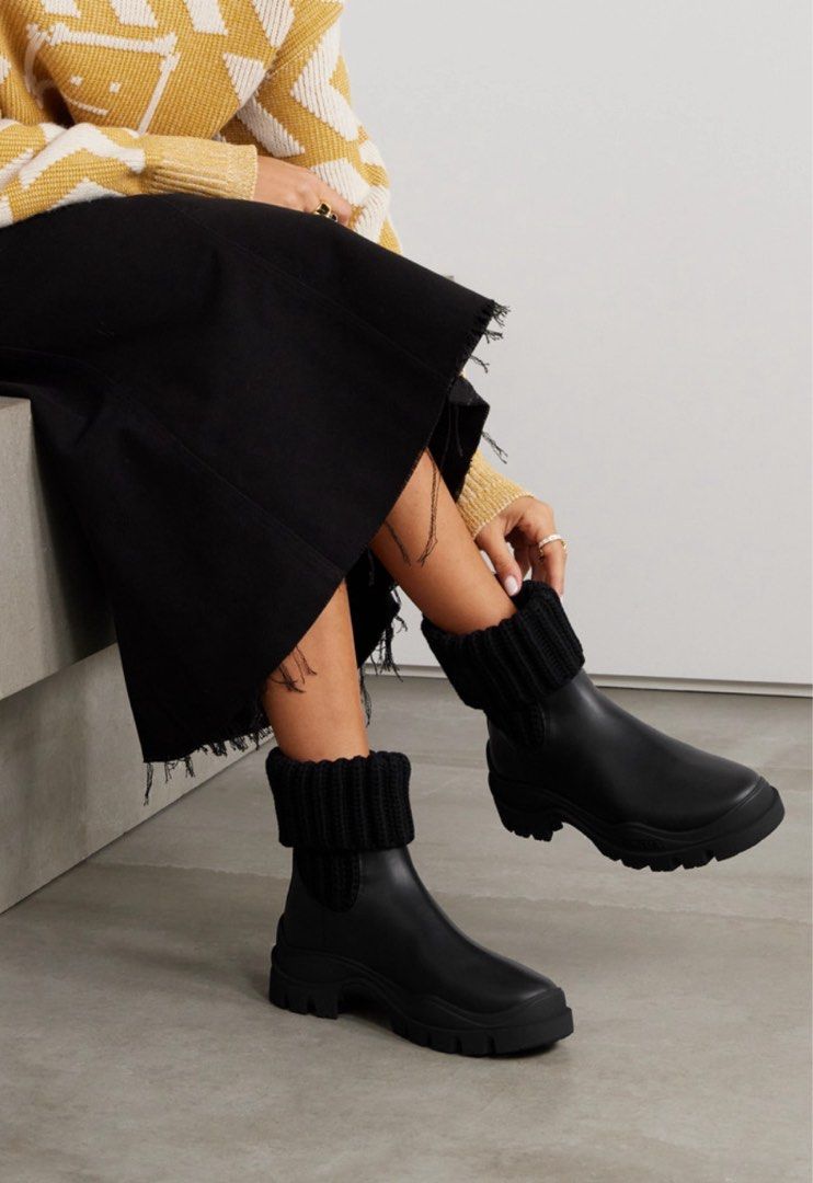 Moncler ginette boots hotsell