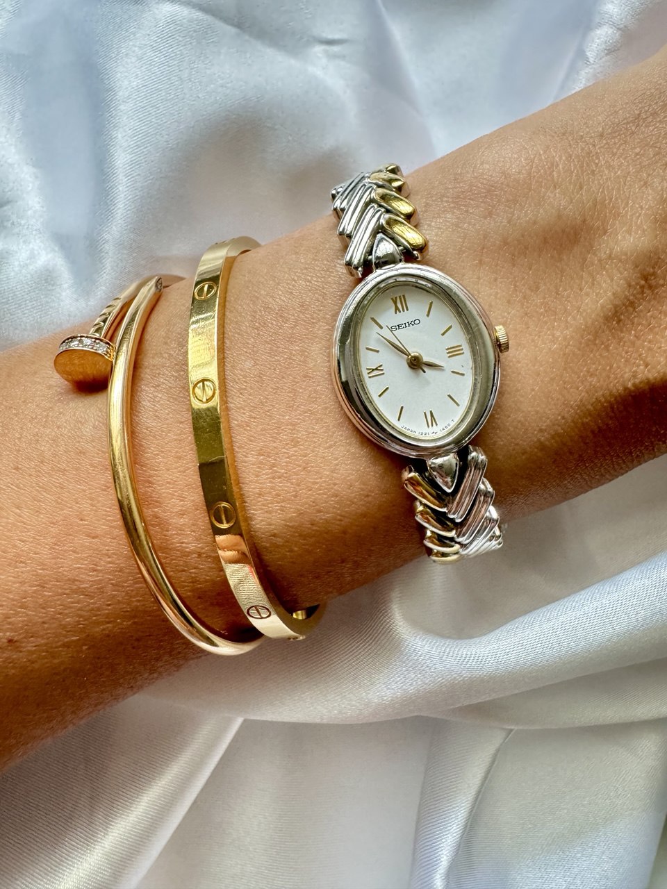 SEIKO Chevron Muse Two-Tone Oval Ladies Quartz Watch