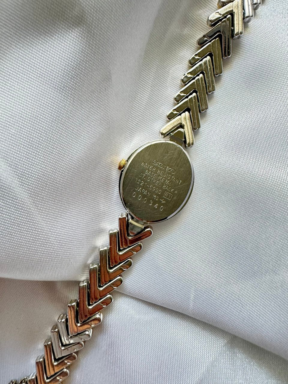 SEIKO Chevron Muse Two-Tone Oval Ladies Quartz Watch