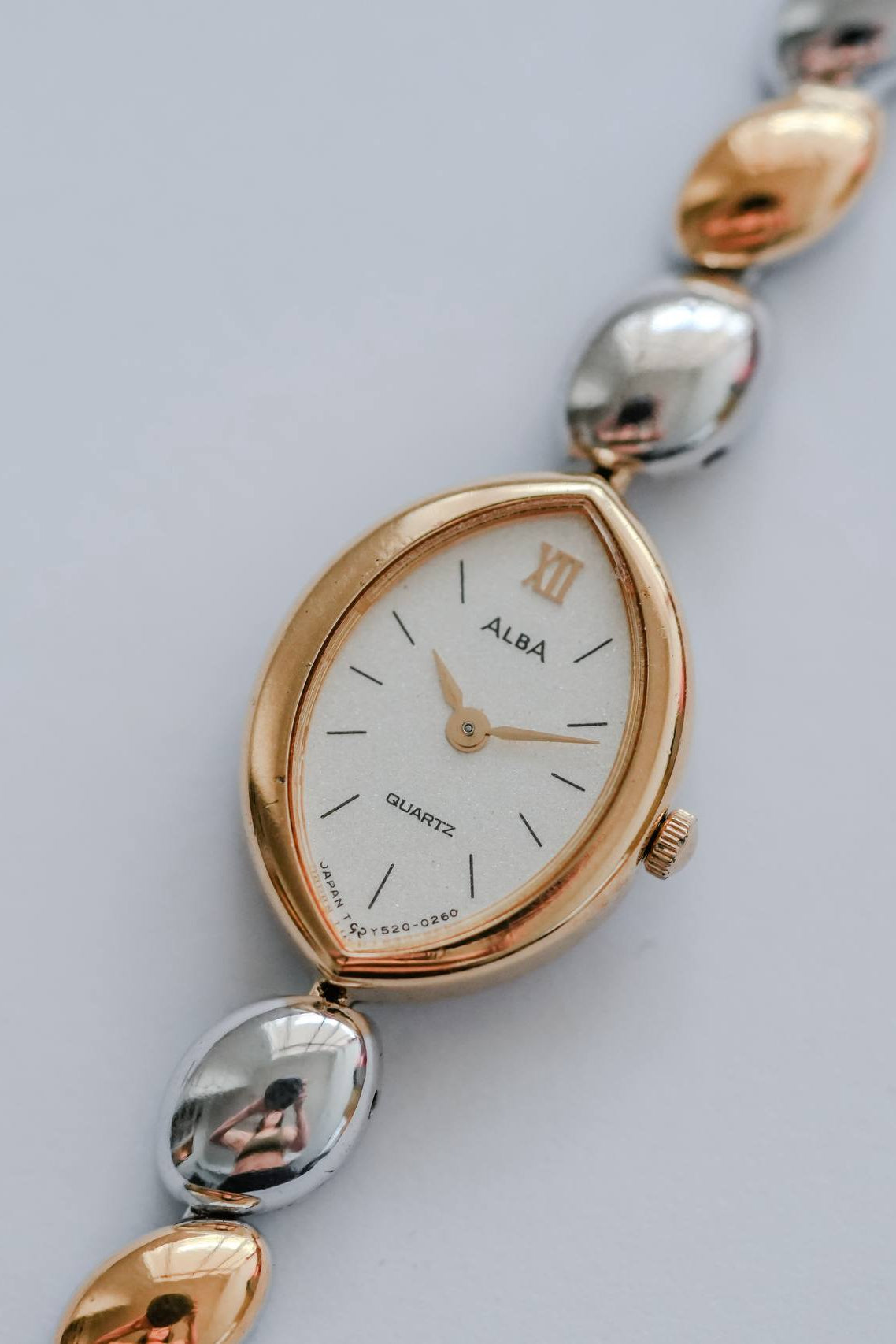 Seiko Alba vintage dress watch caseback serial 830109