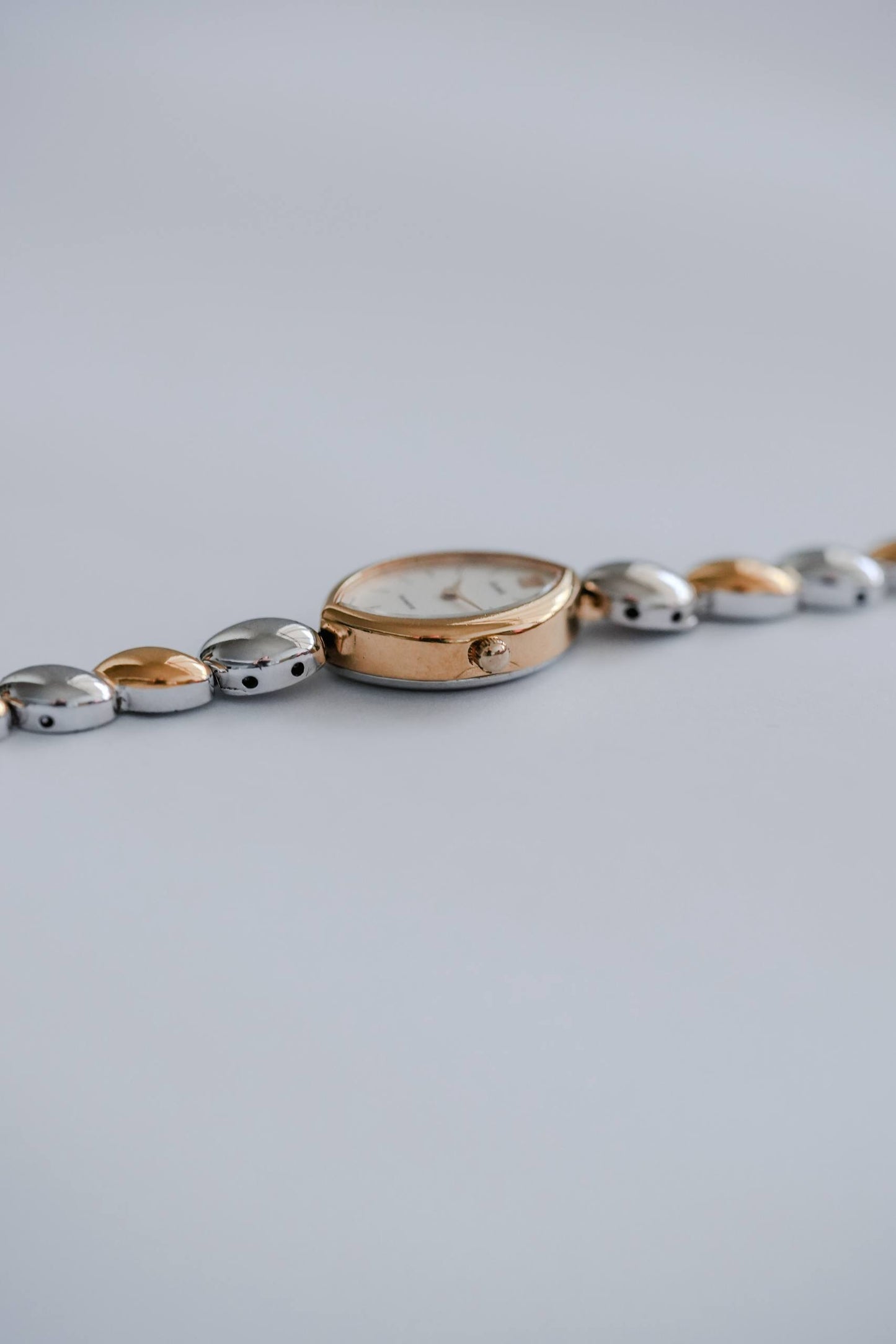 Seiko Alba pebble link bracelet underside detail