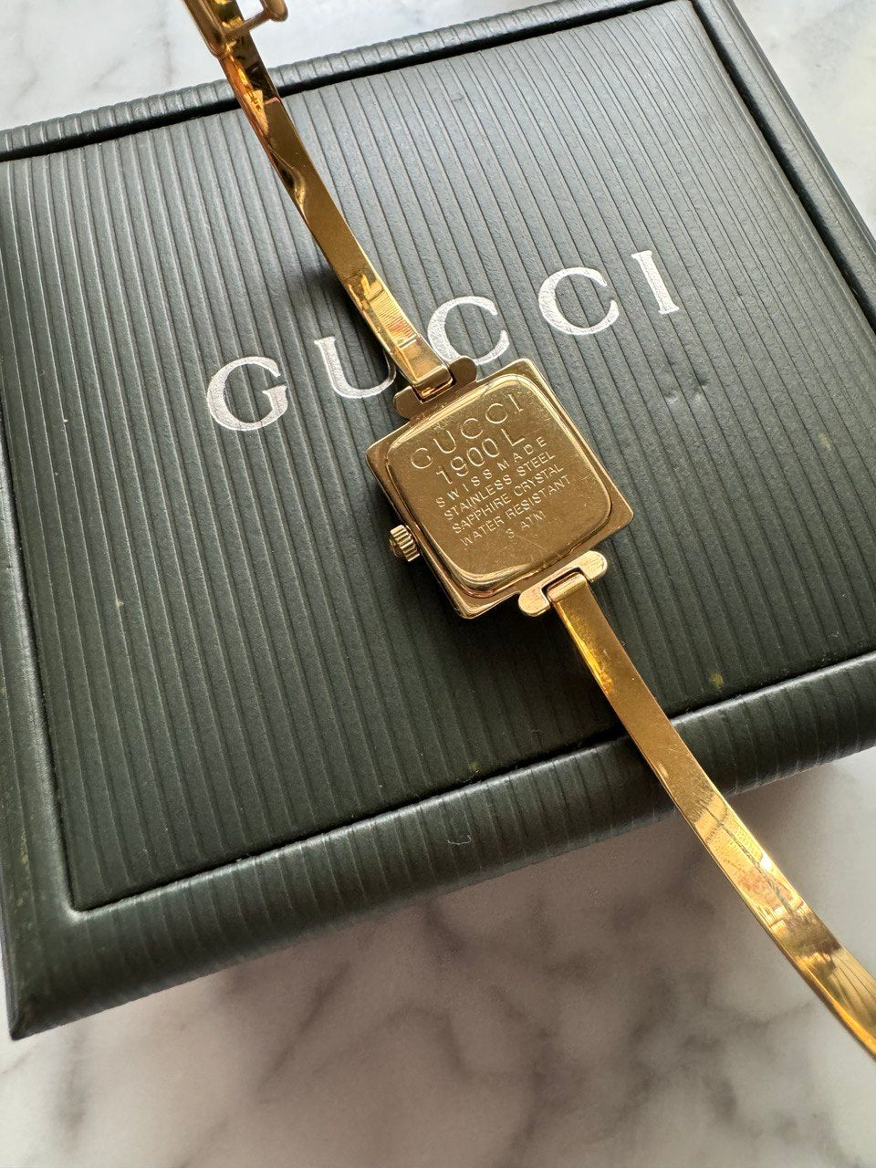 Vintage Gucci 1900L Bangle Watch in Gold Tone (Rare!)