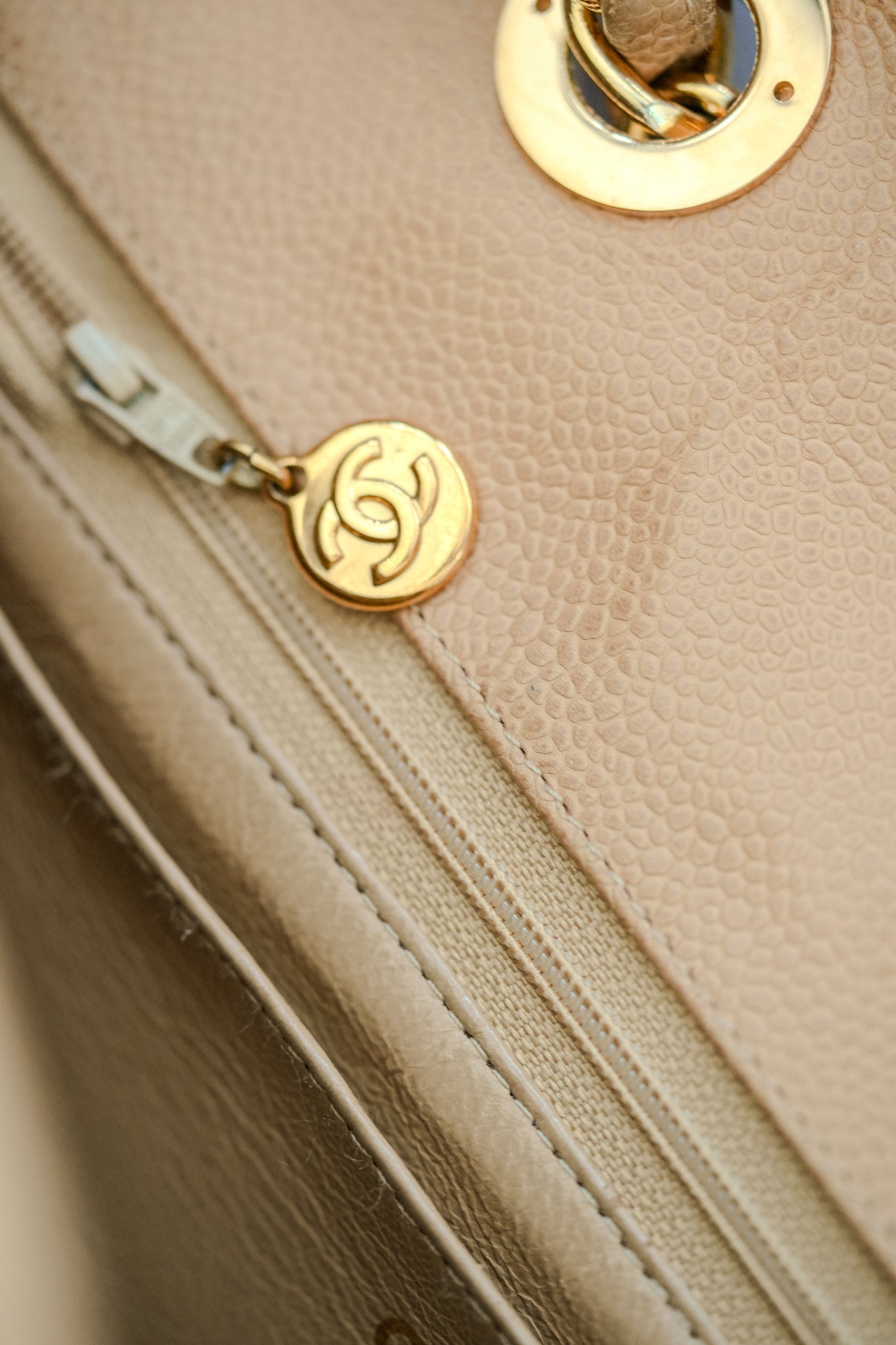 CHANEL 1994 - 1996 Vintage Beige Caviar Vertical Classic Flap Jumbo Bag with 24K Gold Hardware