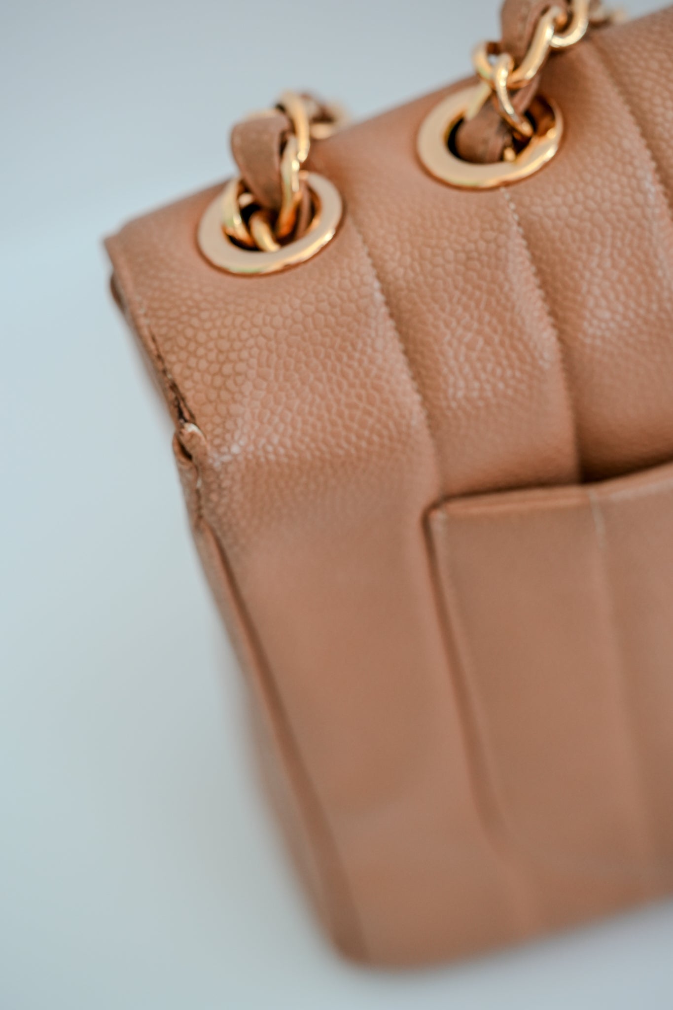 CHANEL 1994 - 1996 Vintage Beige Caviar Vertical Classic Flap Jumbo Bag with 24K Gold Hardware