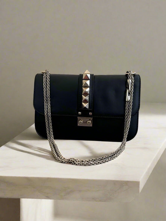 VALENTINO GARAVANI Rockstud Glam Lock Bag in Black Smooth Leather Medium Size