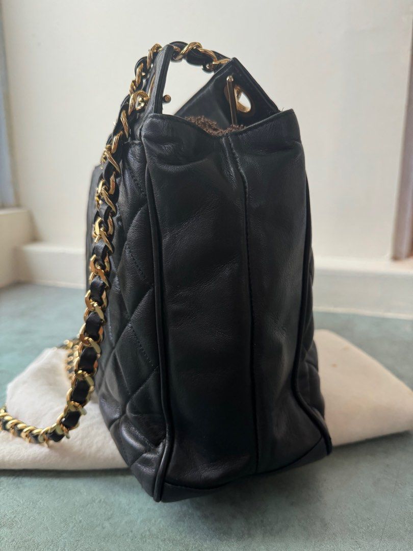 CHANEL Vintage CC Chain Lambskin Tote Bag
