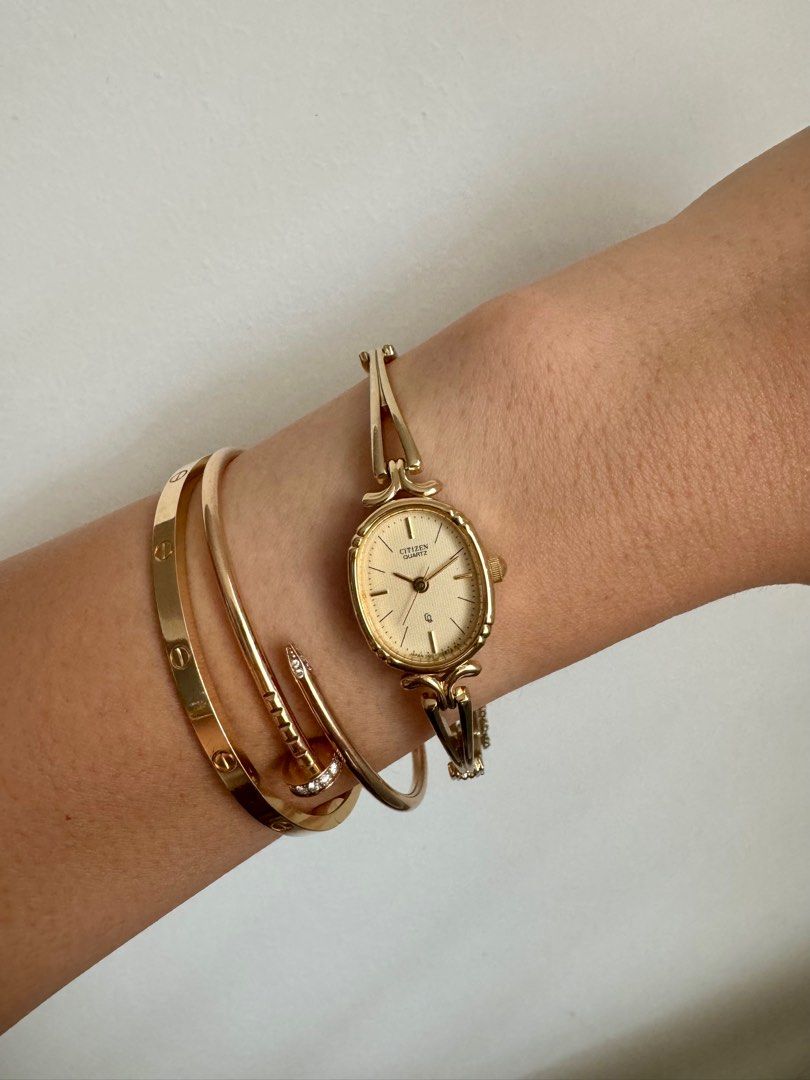 CITIZEN Gold Oval Dial Ladies Wrist Watch (Vintage)