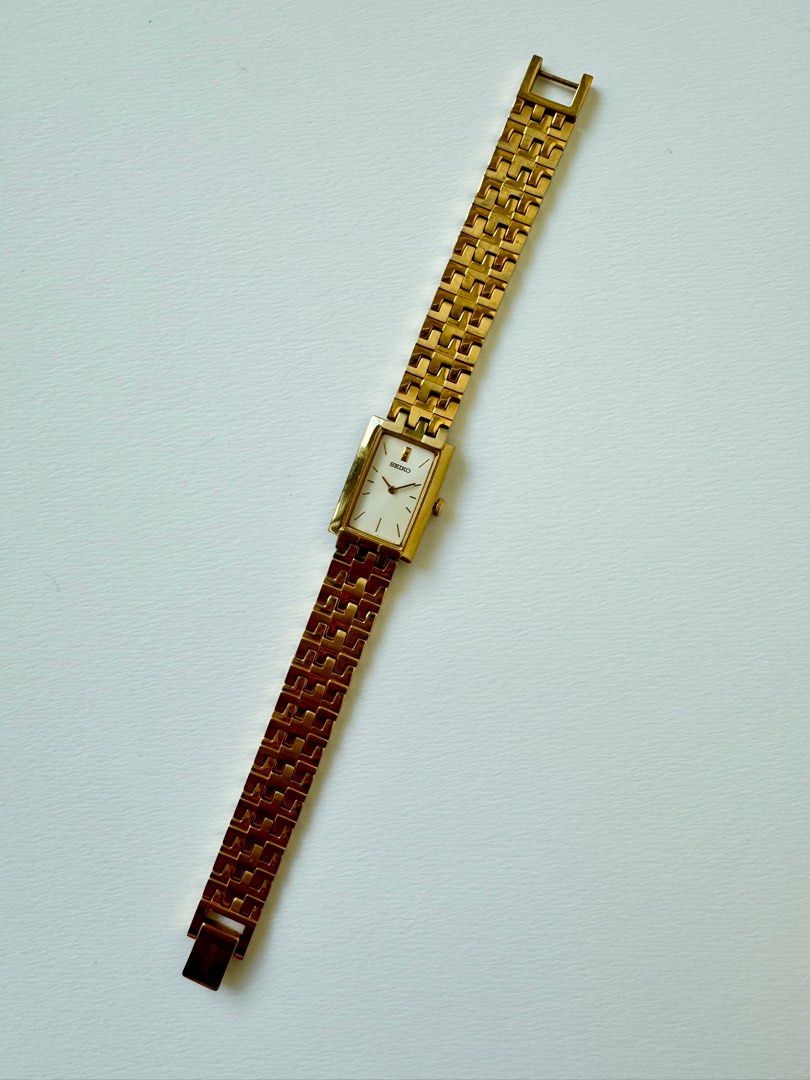 SEIKO 1990s Vintage Quartz Ladies Champagne Gold Toned Rectangular Dial Stainless Steel Watch