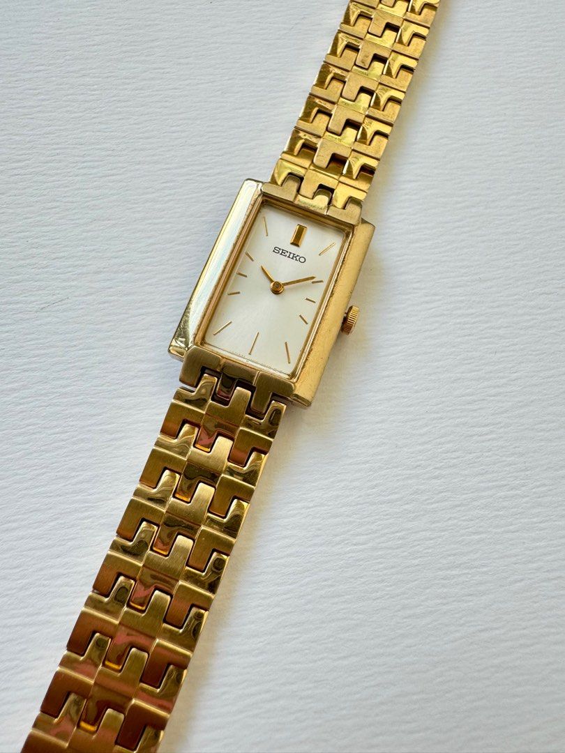 SEIKO 1990s Vintage Quartz Ladies Champagne Gold Toned Rectangular Dial Stainless Steel Watch